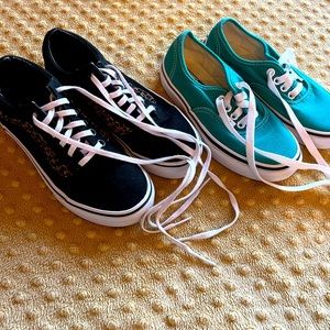 Converse bundle - 2 pairs, teal and black leopard
